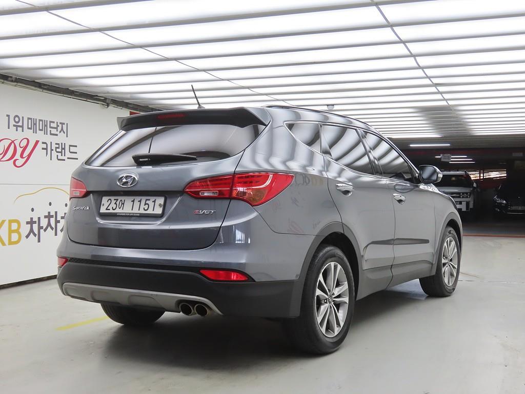 HYUNDAI Santa Fe - Vista 4