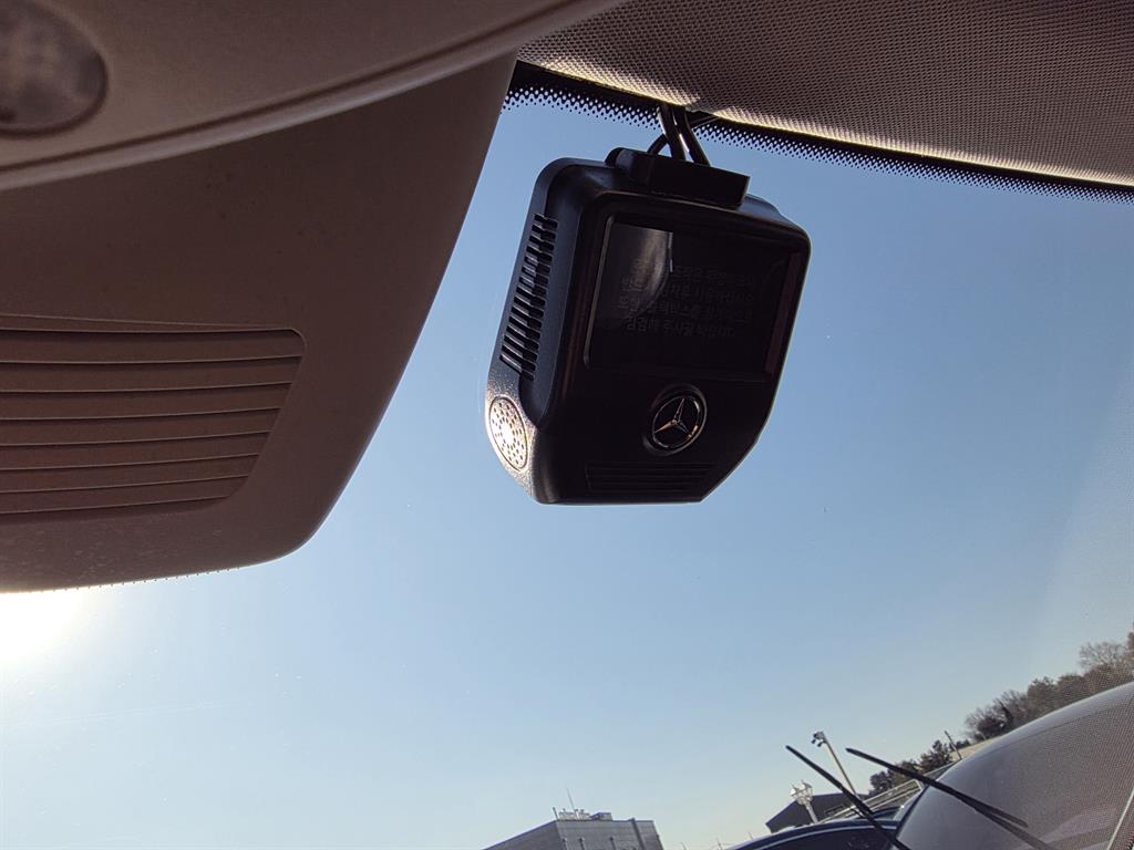 Mercedes Benz C Class 2019 Verde - Importación desde Corea - HF Imports Iquique - Foto 17