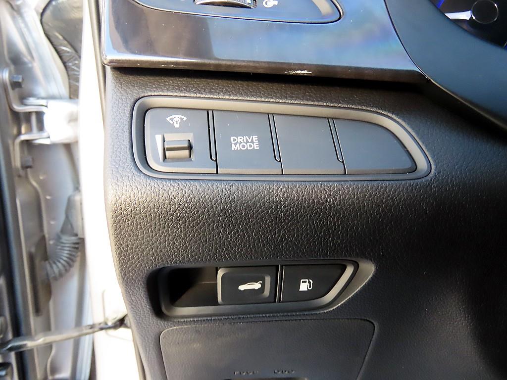 HYUNDAI Grandeur - Vista 12