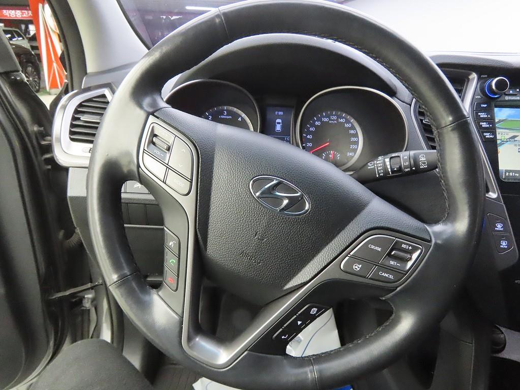 HYUNDAI Santa Fe - Vista 7