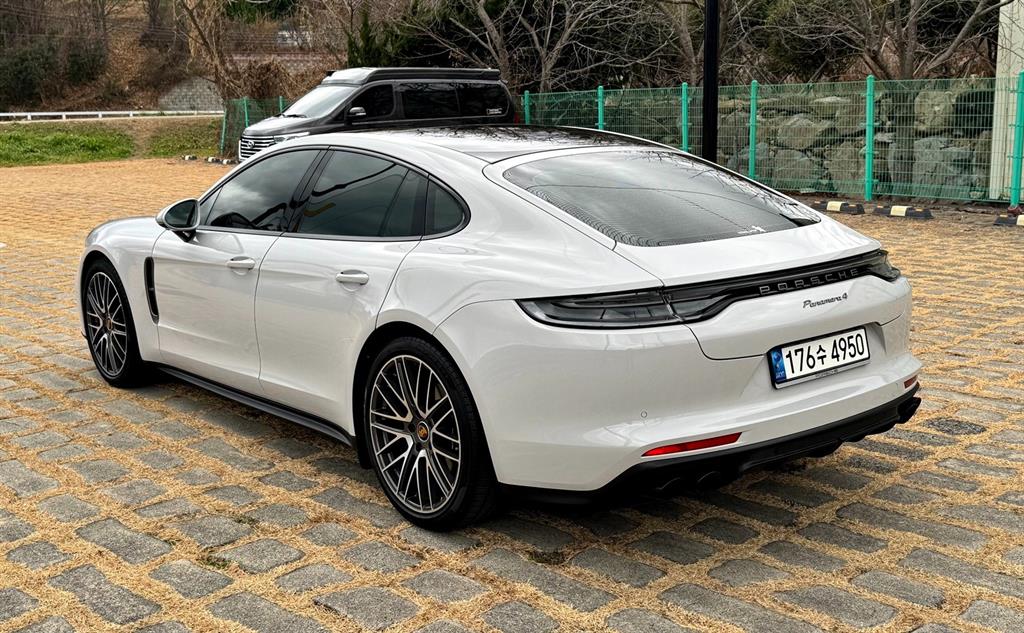 Porsche Panamera - Vista 5