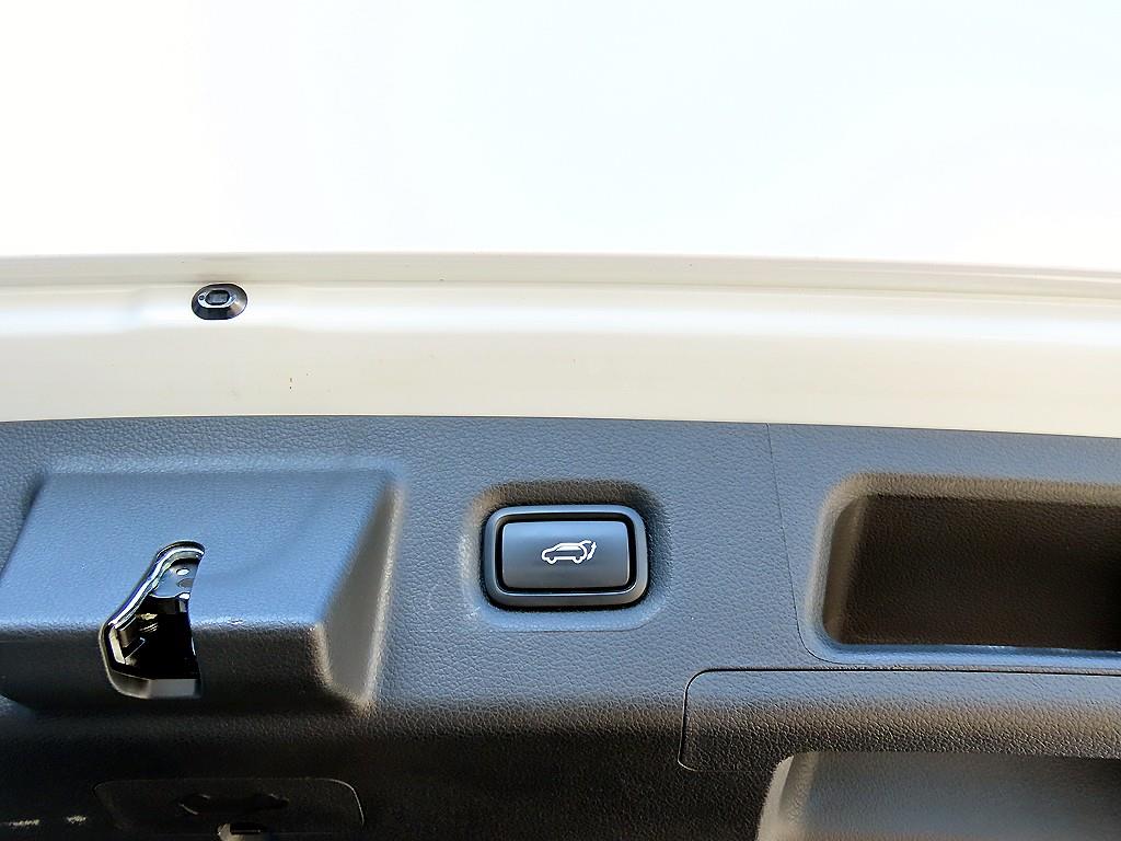 HYUNDAI Santa Fe 2023 Blanco - Importación desde Corea - HF Imports Iquique - Foto 18