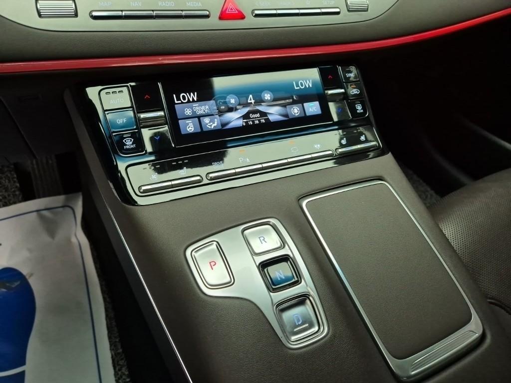 HYUNDAI Grandeur - Vista 11