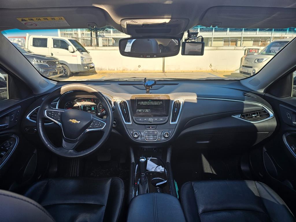 Chevrolet Malibu - Vista 7