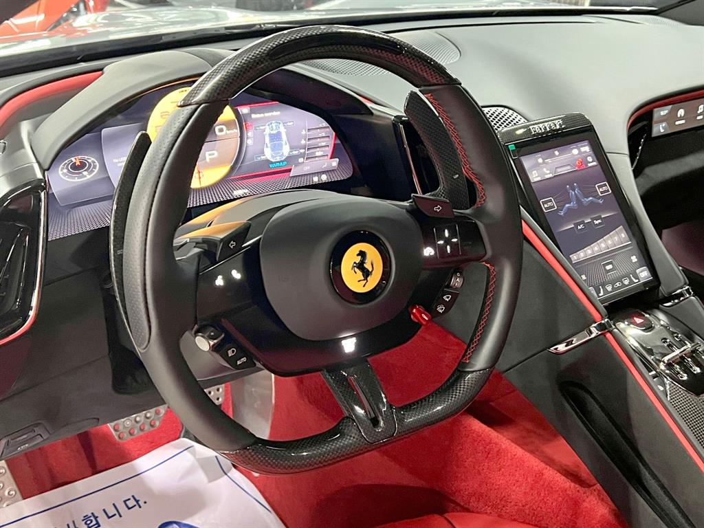 Ferrari roma - Vista 12