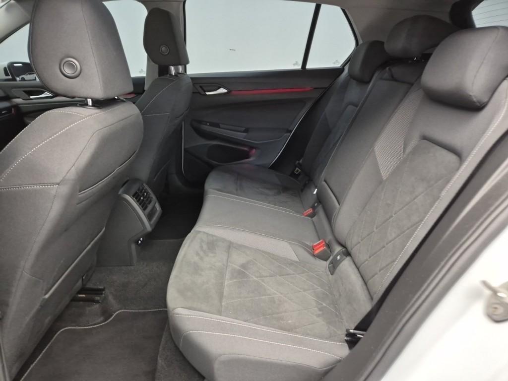 Volkswagen Golf - Vista 12