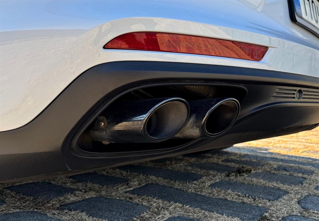 Porsche Panamera - Vista 11