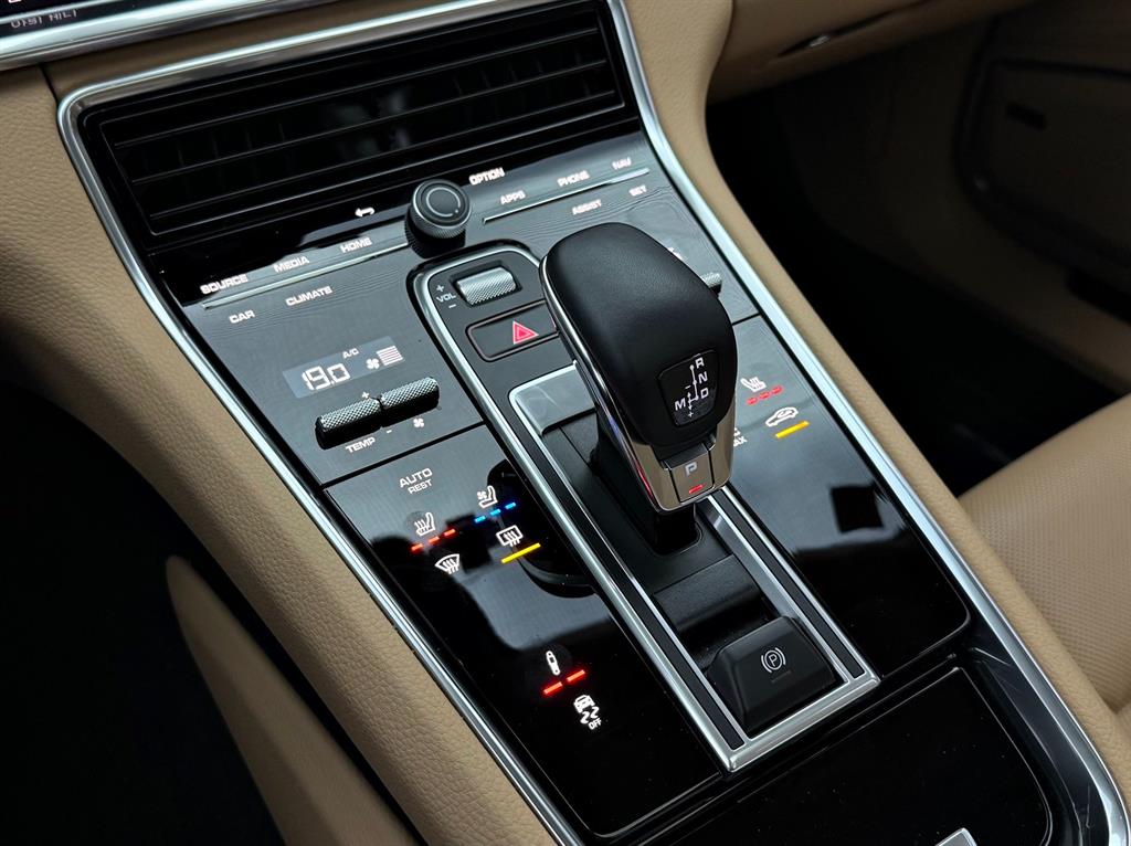 Porsche Panamera - Vista 12