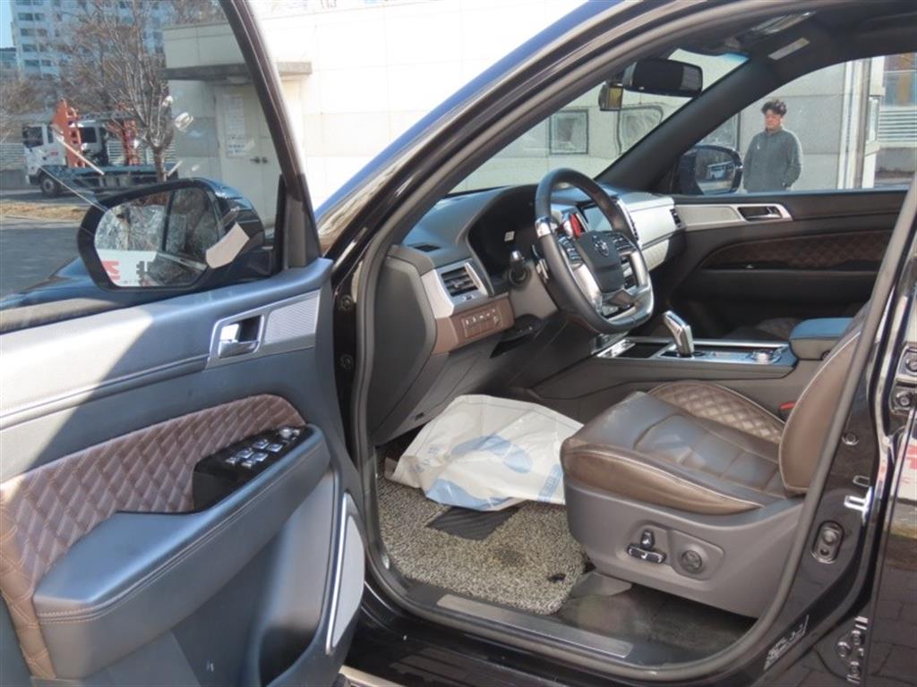 Ssangyong Rexton 2023 Negro - Importación desde Corea - HF Imports Iquique - Foto 13