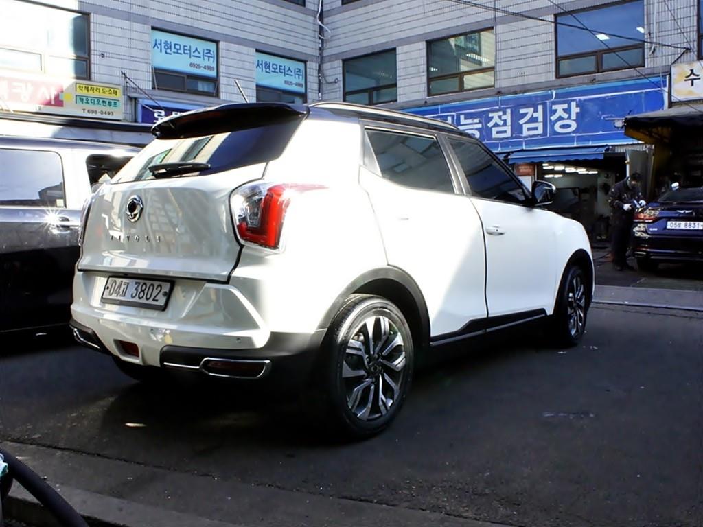 Ssangyong Tivoli - Vista 7