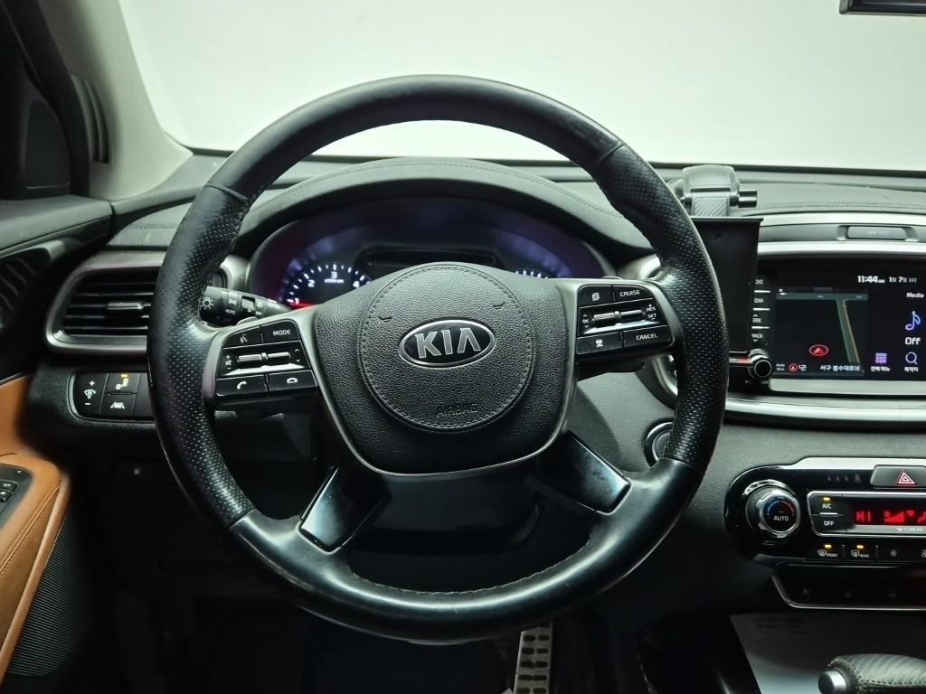 KIA Sorento - Vista 9