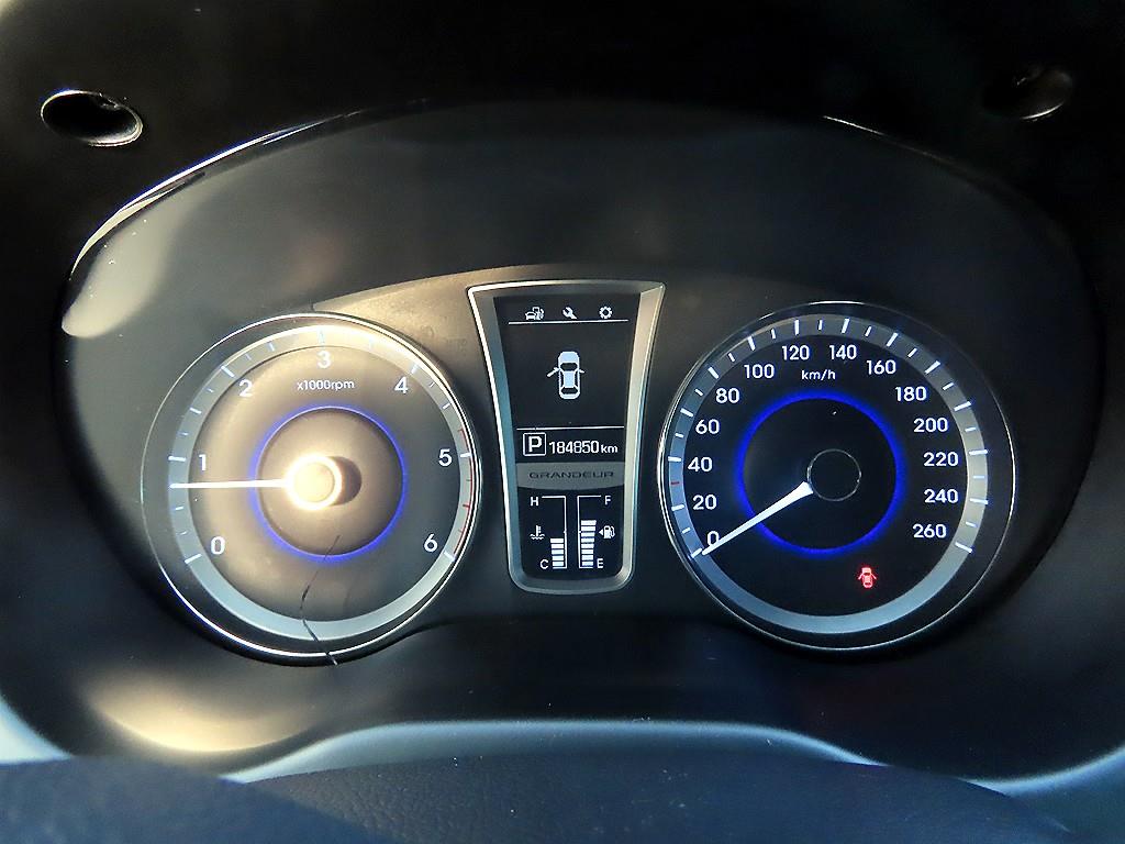 HYUNDAI Grandeur - Vista 9