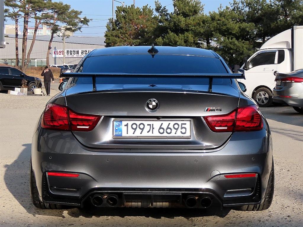 BMW 4 Series - Vista 4
