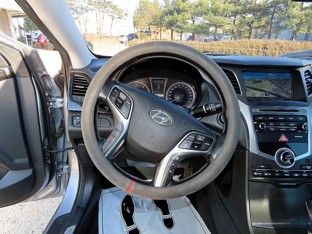 HYUNDAI Grandeur - Vista 8