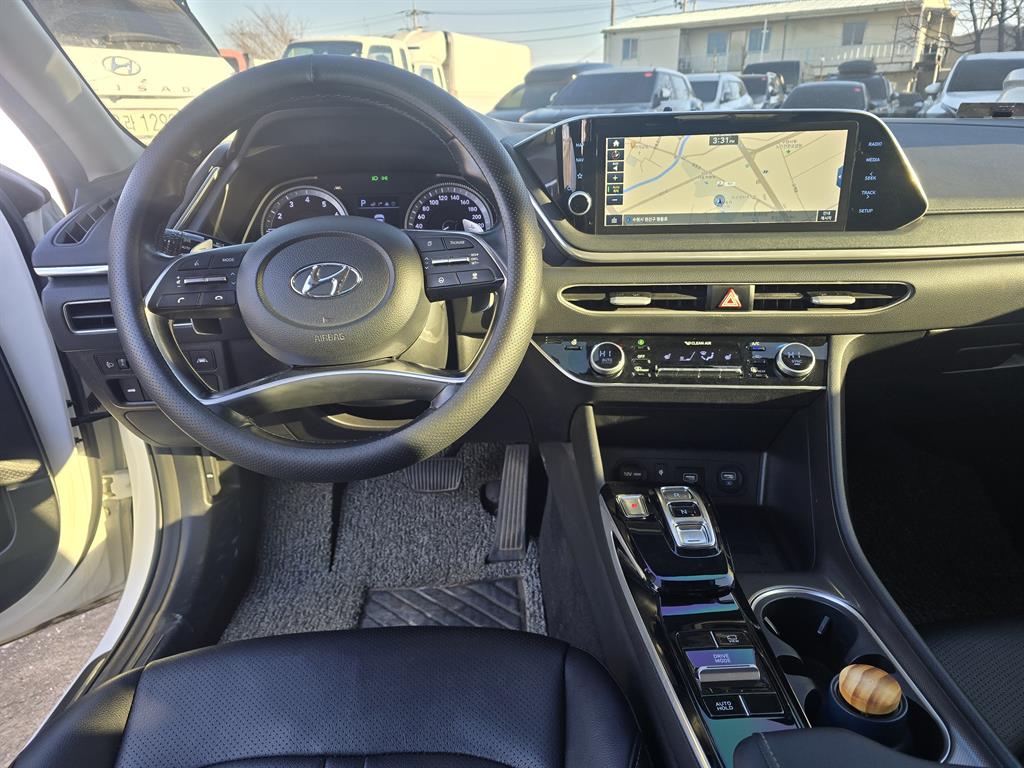 HYUNDAI Sonata - Vista 7