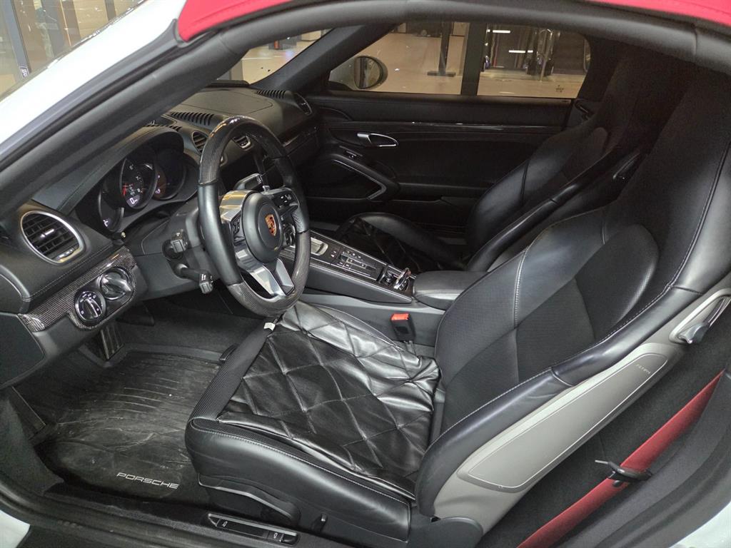 Porsche 718 - Vista 6