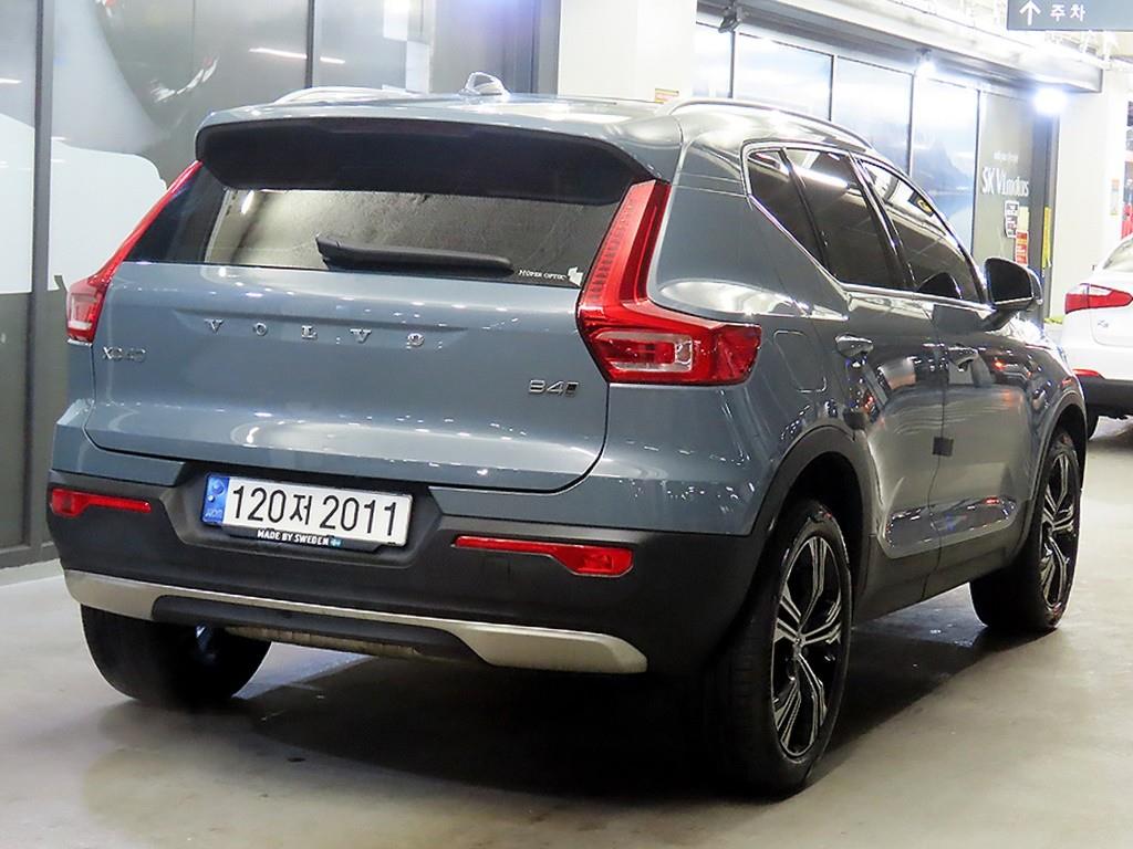 Volvo XC40 - Vista 4