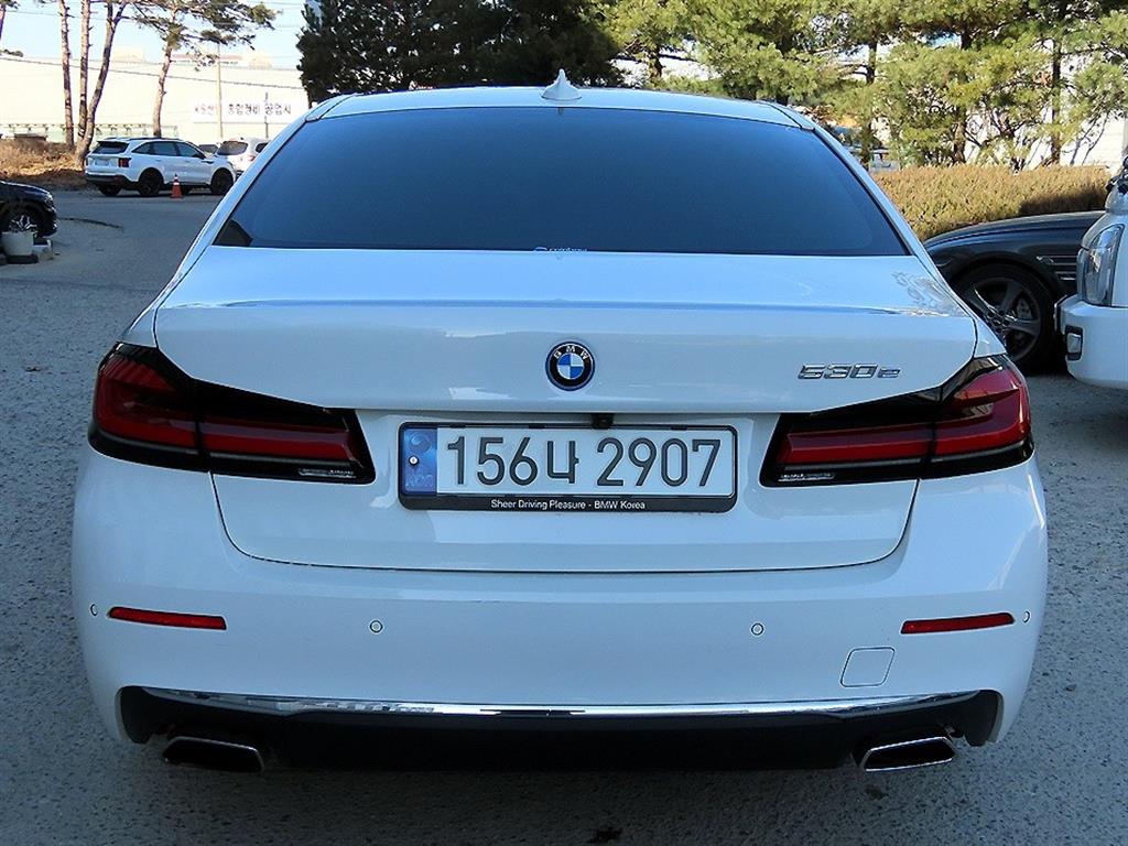 BMW 5 Series - Vista 4