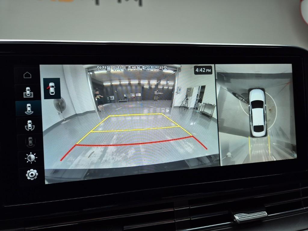 HYUNDAI Grandeur - Vista 5