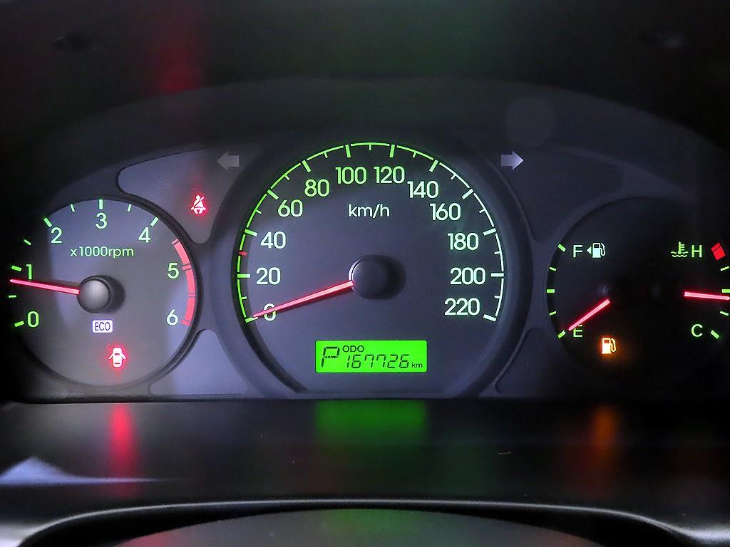 HYUNDAI Starex - Vista 9