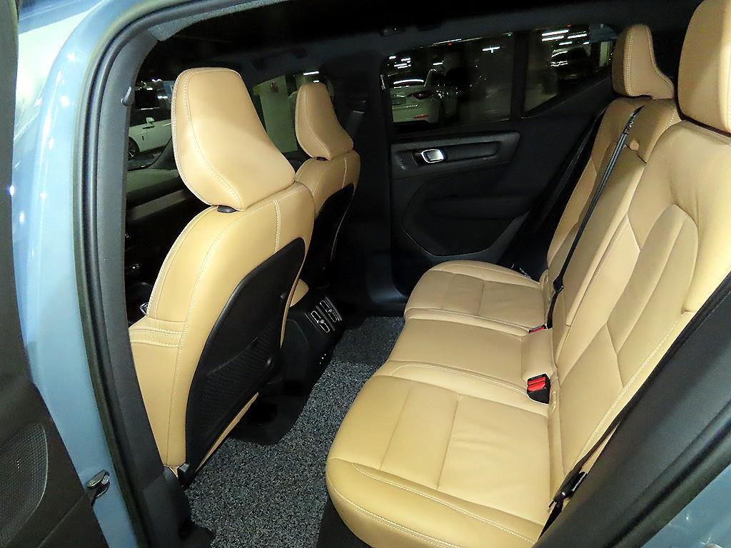 Volvo XC40 - Vista 7