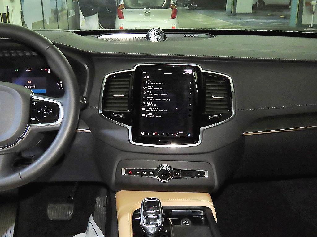 Volvo XC90 - Vista 11