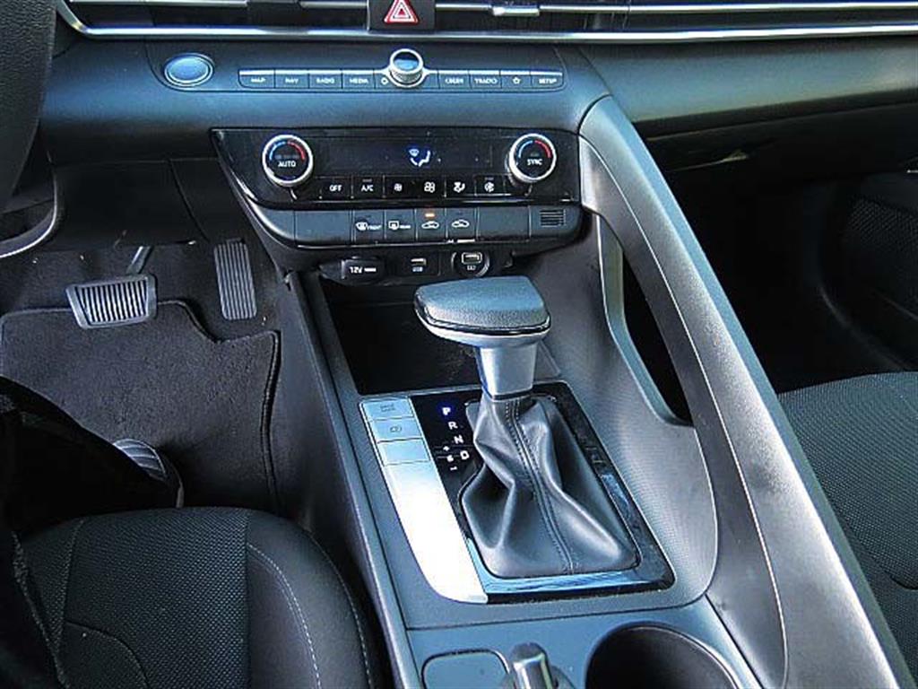 HYUNDAI Avante 2021 Negro - Importación desde Corea - HF Imports Iquique - Foto 11