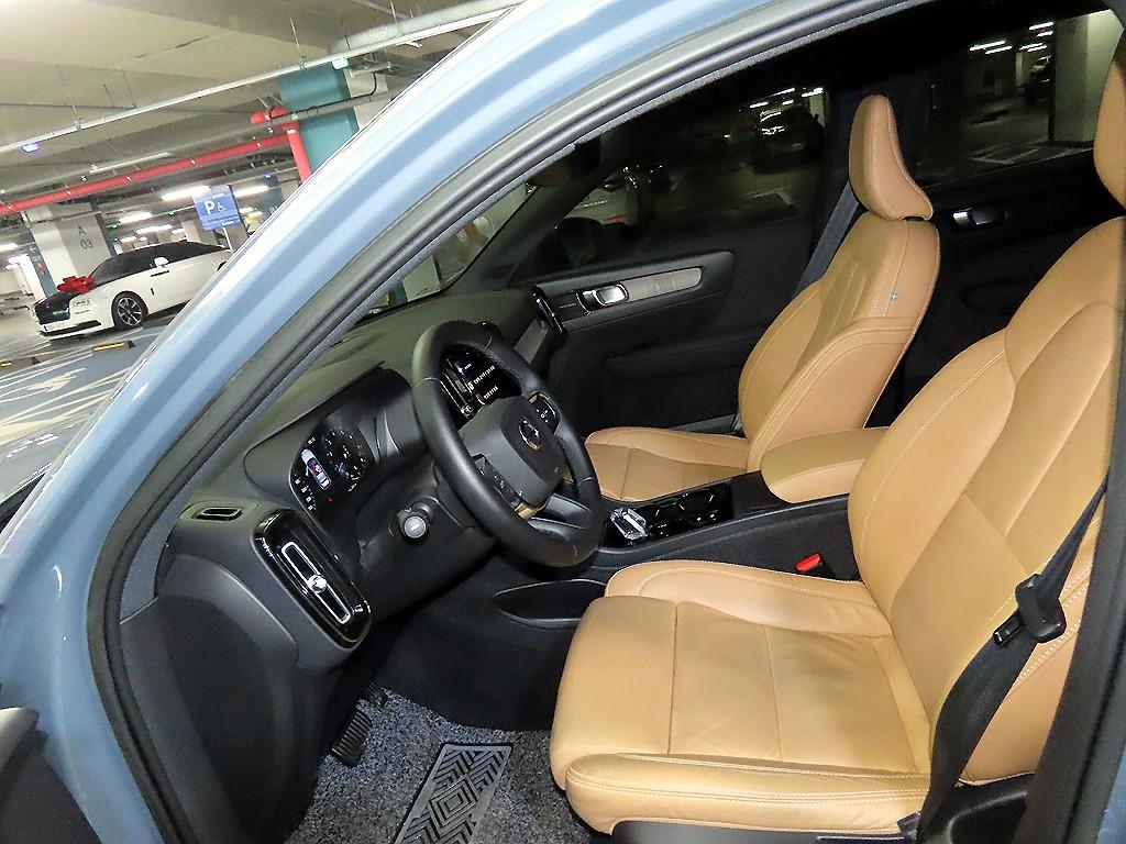 Volvo XC40 - Vista 6