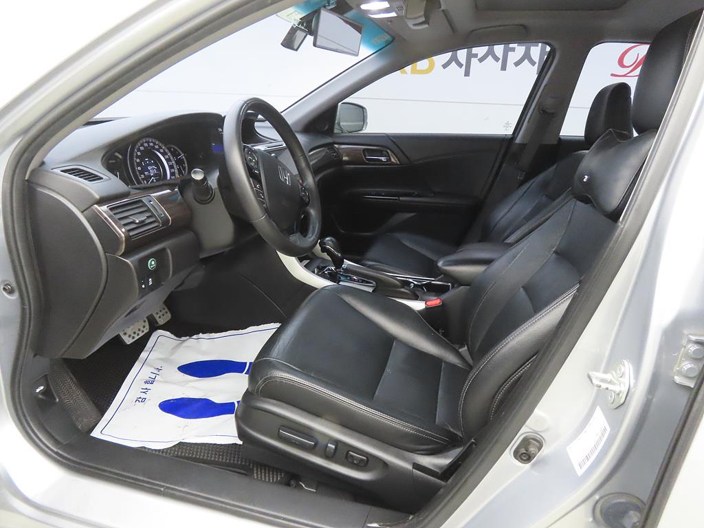 Honda Accord - Vista 5