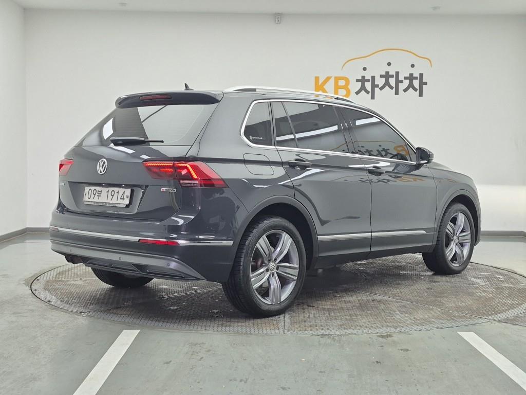 Volkswagen Tiguan - Vista 4