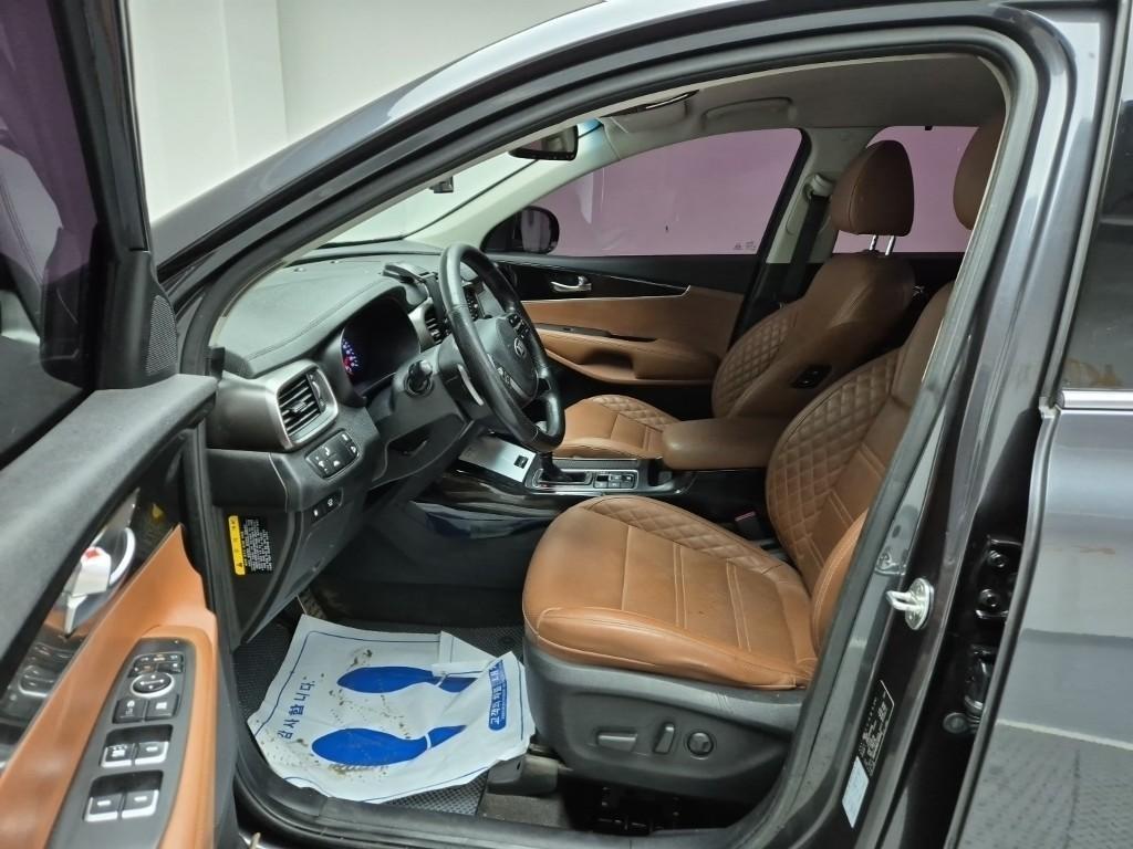 KIA Sorento - Vista 11