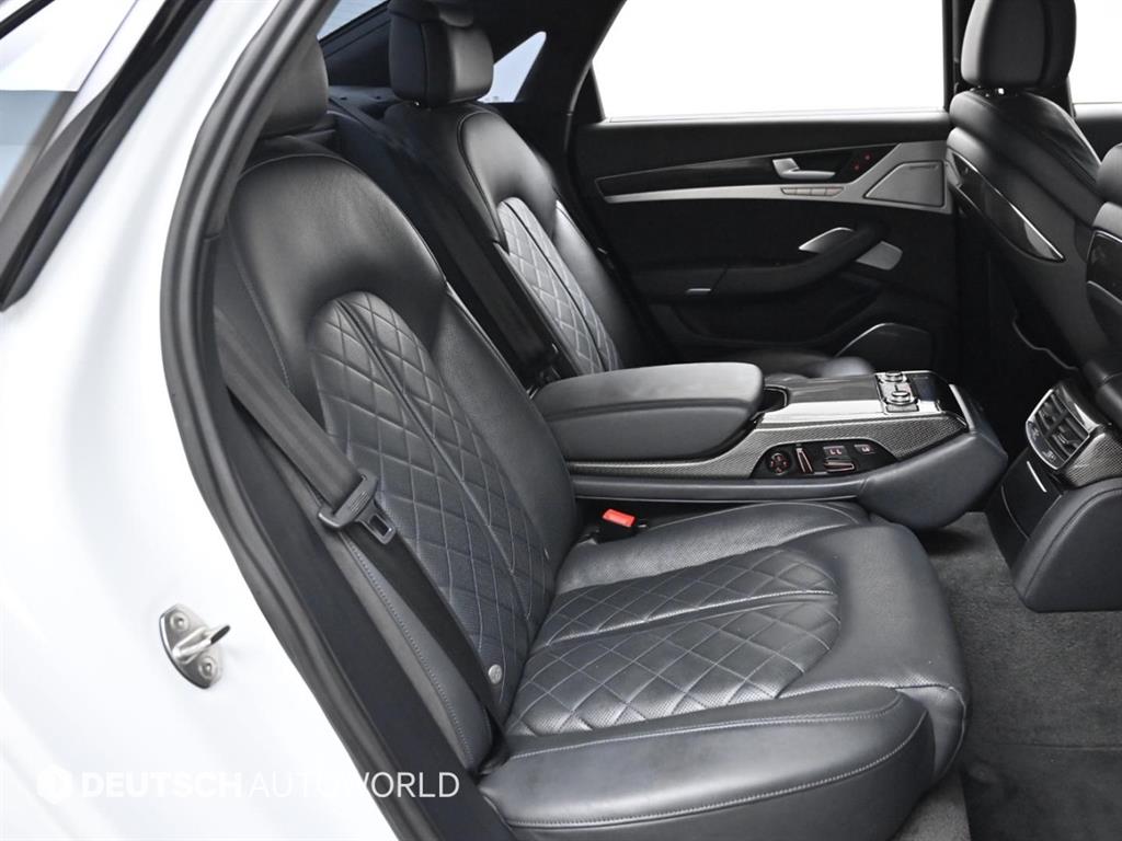 Audi S8 - Vista 11