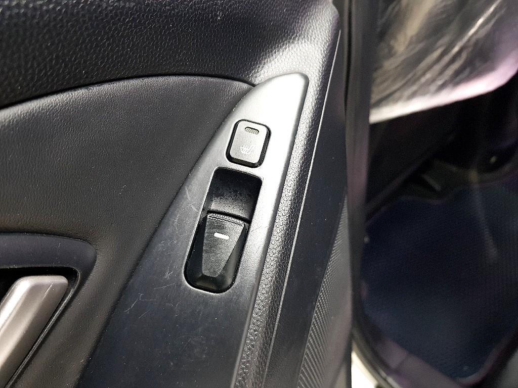 HYUNDAI Tucson 2010 Plateado - Importación desde Corea - HF Imports Iquique - Foto 16