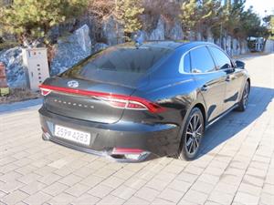 HYUNDAI Grandeur - Vista 6