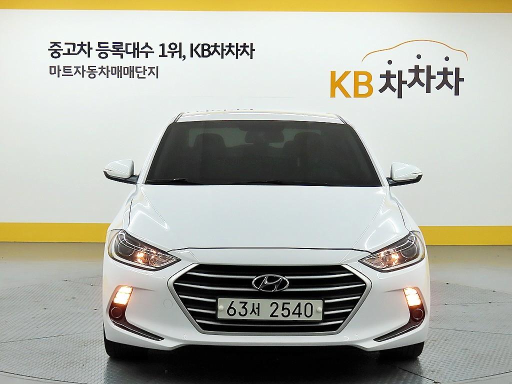 HYUNDAI Avante 2018 - Importación desde Corea - HF Imports Iquique - Foto 1