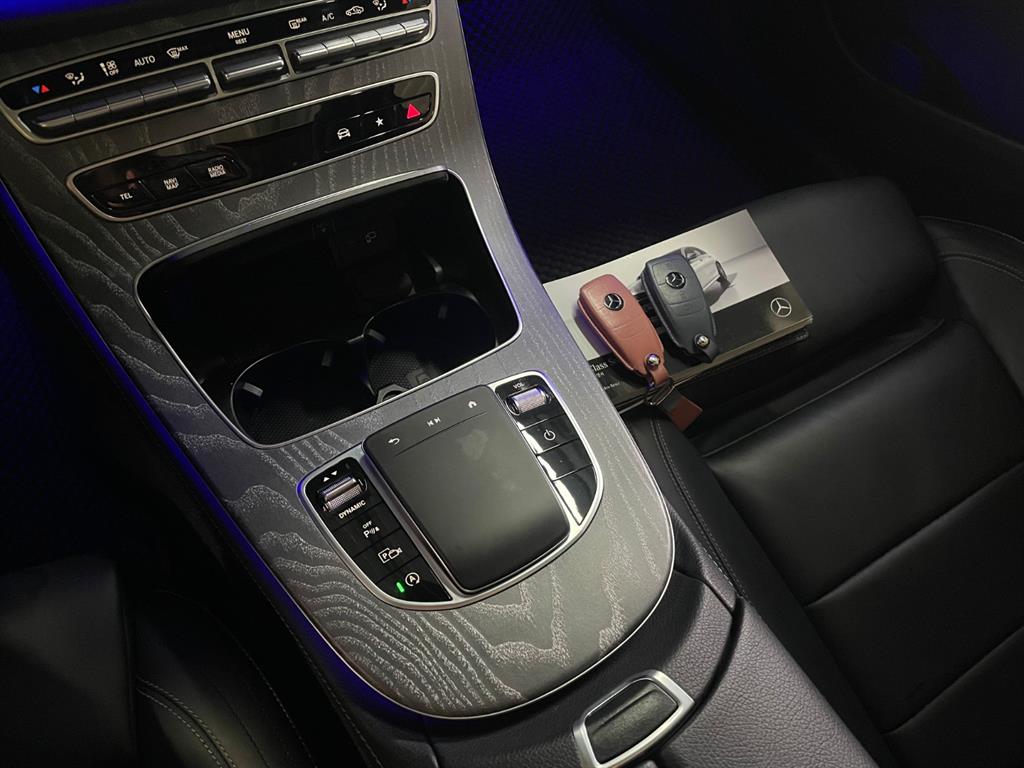 Mercedes Benz E class - Vista 11