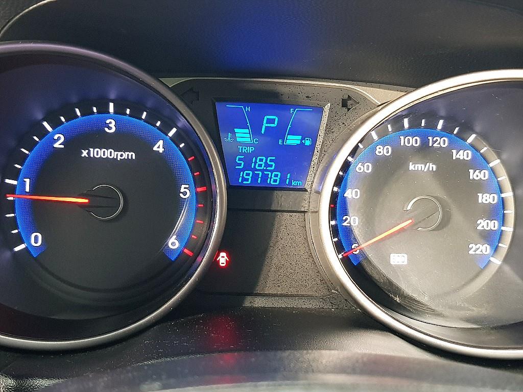 HYUNDAI Tucson - Vista 7