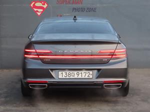 Genesis G90 - Vista 8