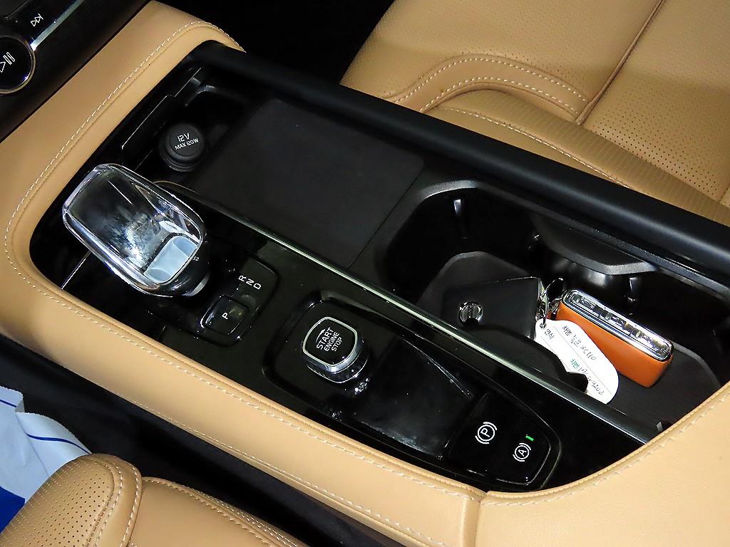 Volvo XC90 - Vista 12