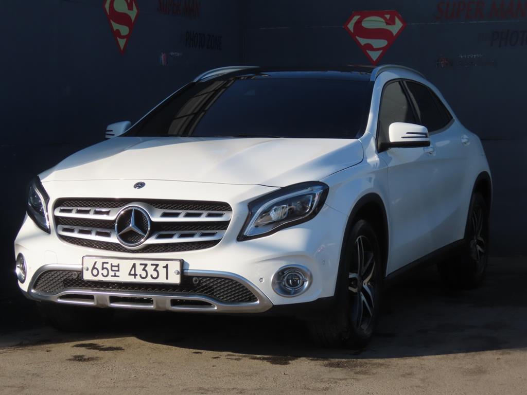 Mercedes Benz GLA Class 2019 Blanco - Importación desde Corea - HF Imports Iquique - Foto 1