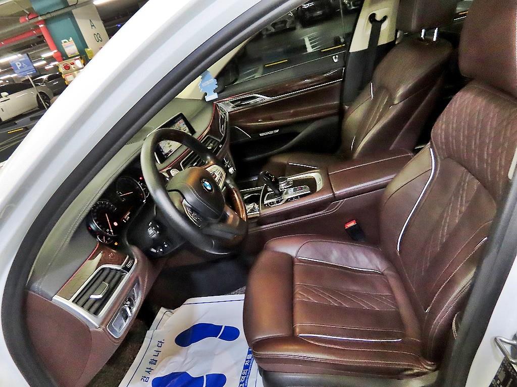 BMW 7 Series - Vista 6