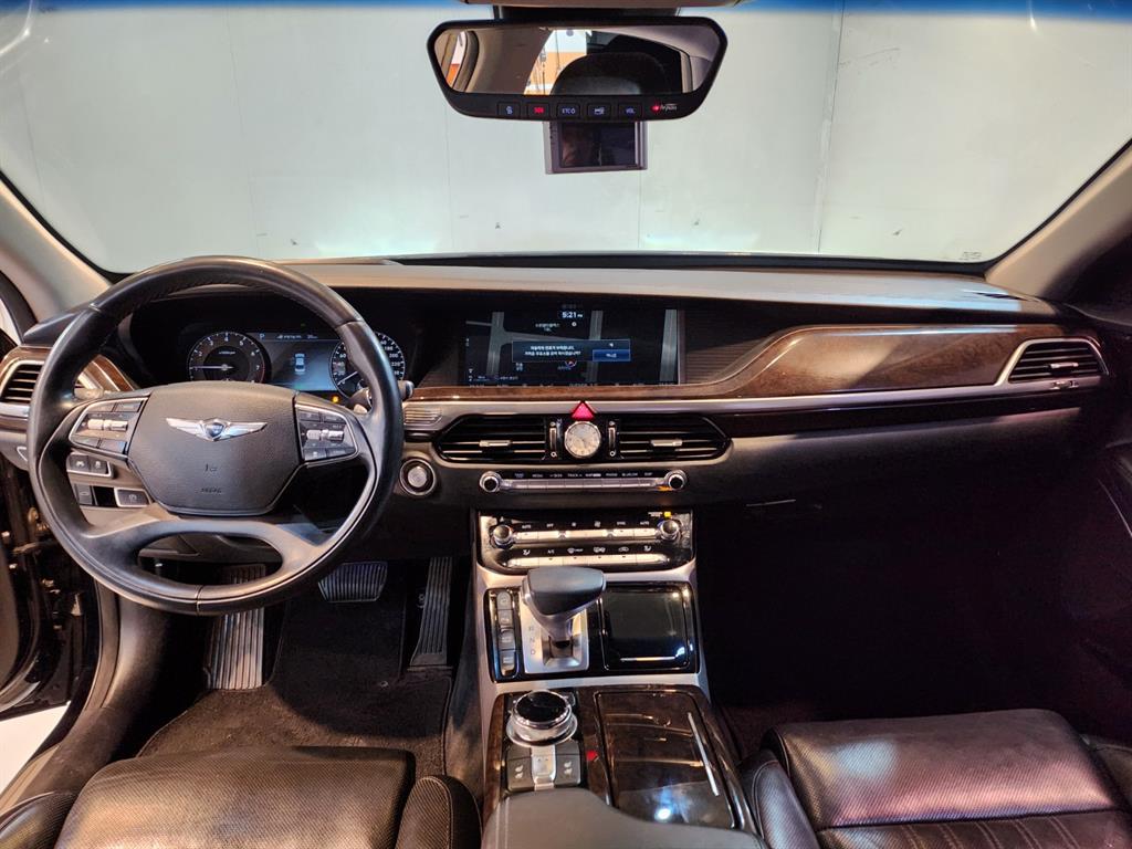 Genesis EQ900 - Vista 6