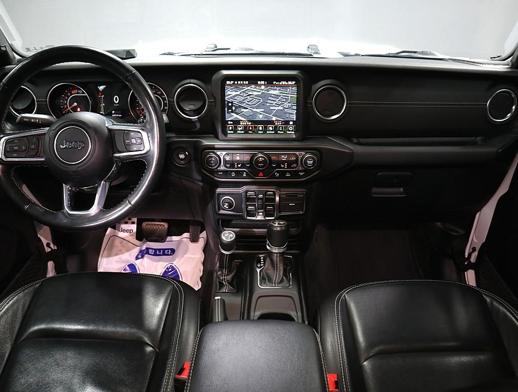 Jeep Wrangler - Vista 5