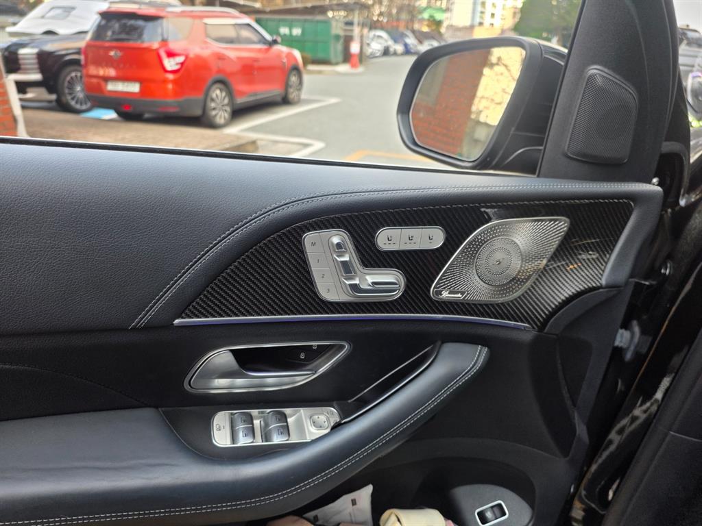 Mercedes Benz GLE Class - Vista 9