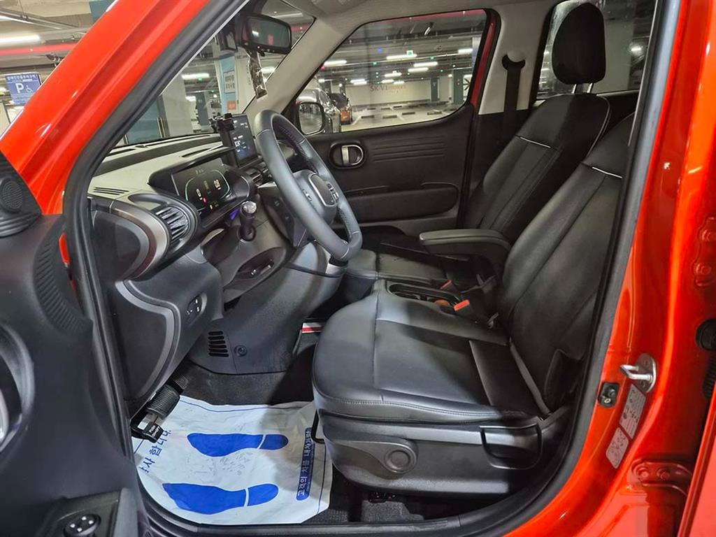 HYUNDAI Casper - Vista 6