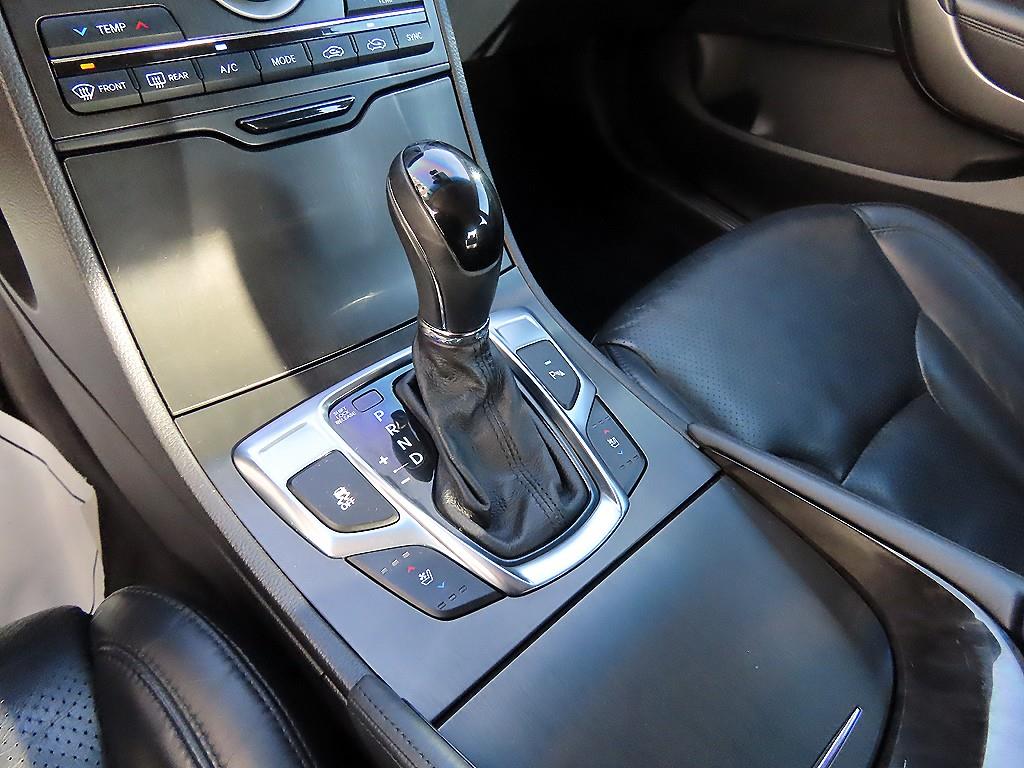 HYUNDAI Grandeur - Vista 10