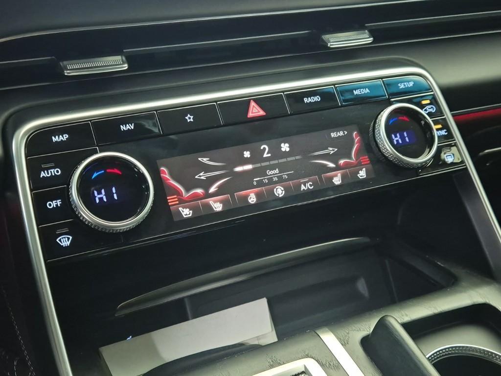 Genesis GV80 - Vista 10