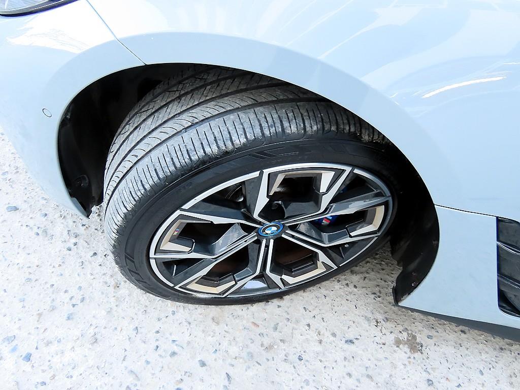 BMW i4 2024 Gris - Importación desde Corea - HF Imports Iquique - Foto 20