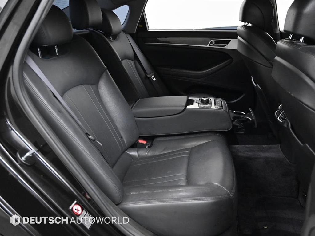 Genesis G80 - Vista 12