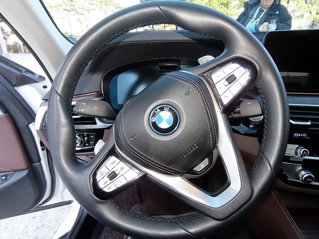 BMW 5 Series - Vista 8